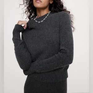 Banana Republic, Charcoal Crewneck Sweater Sm NWT